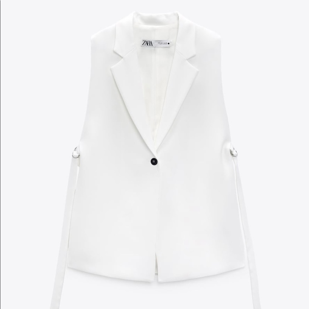Beautiful Zara sleeveless blazer